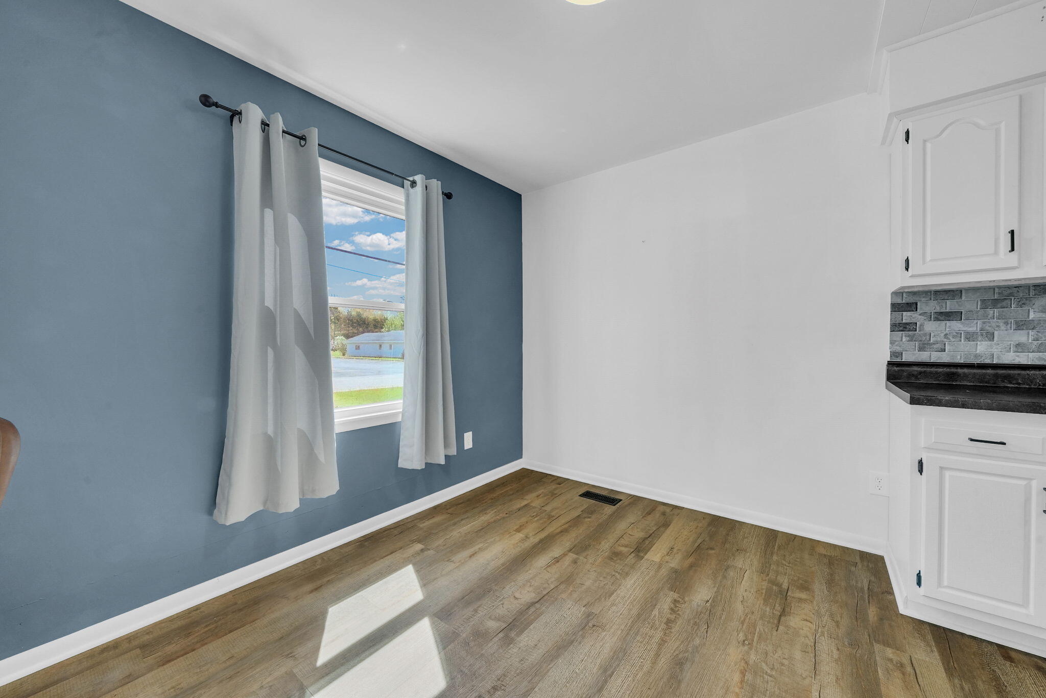 302 South Gladwin Road Lake City, MI 49651 - Photo 14 of 31 DSC05256