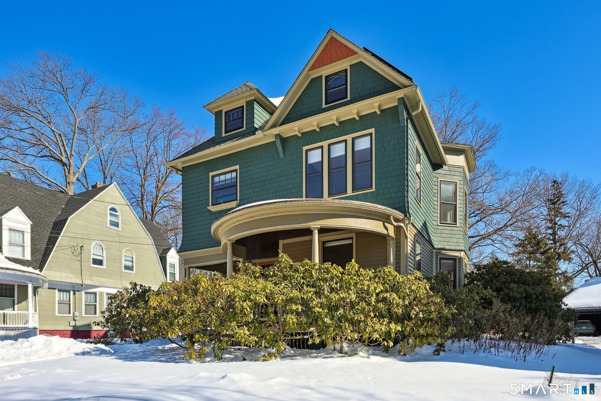 56 Whitney Street Hartford, CT 06105 - Photo 2 of 40 a front view of a house