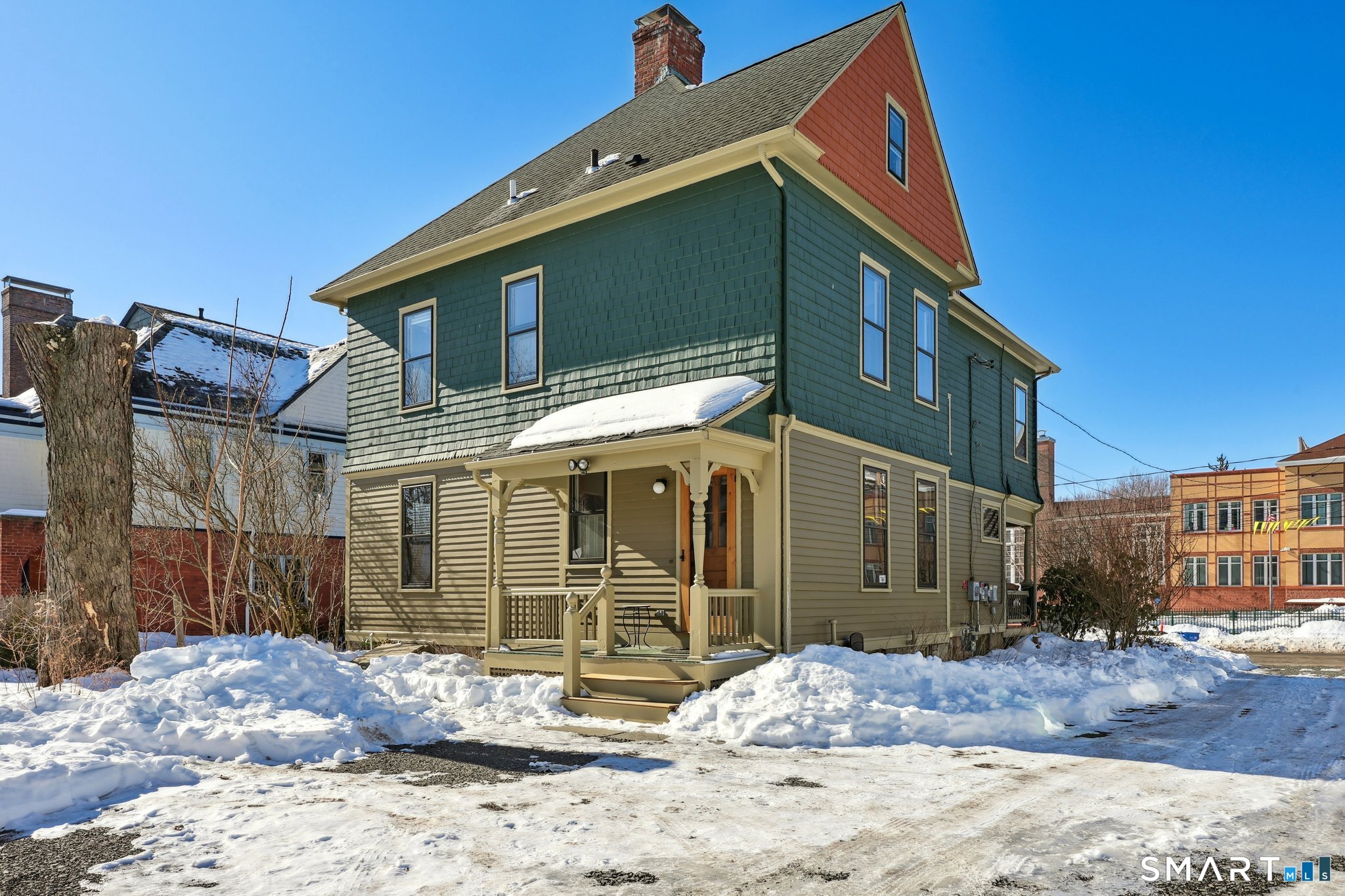 56 Whitney Street Hartford, CT 06105 - Photo 38 of 40 a view of a house