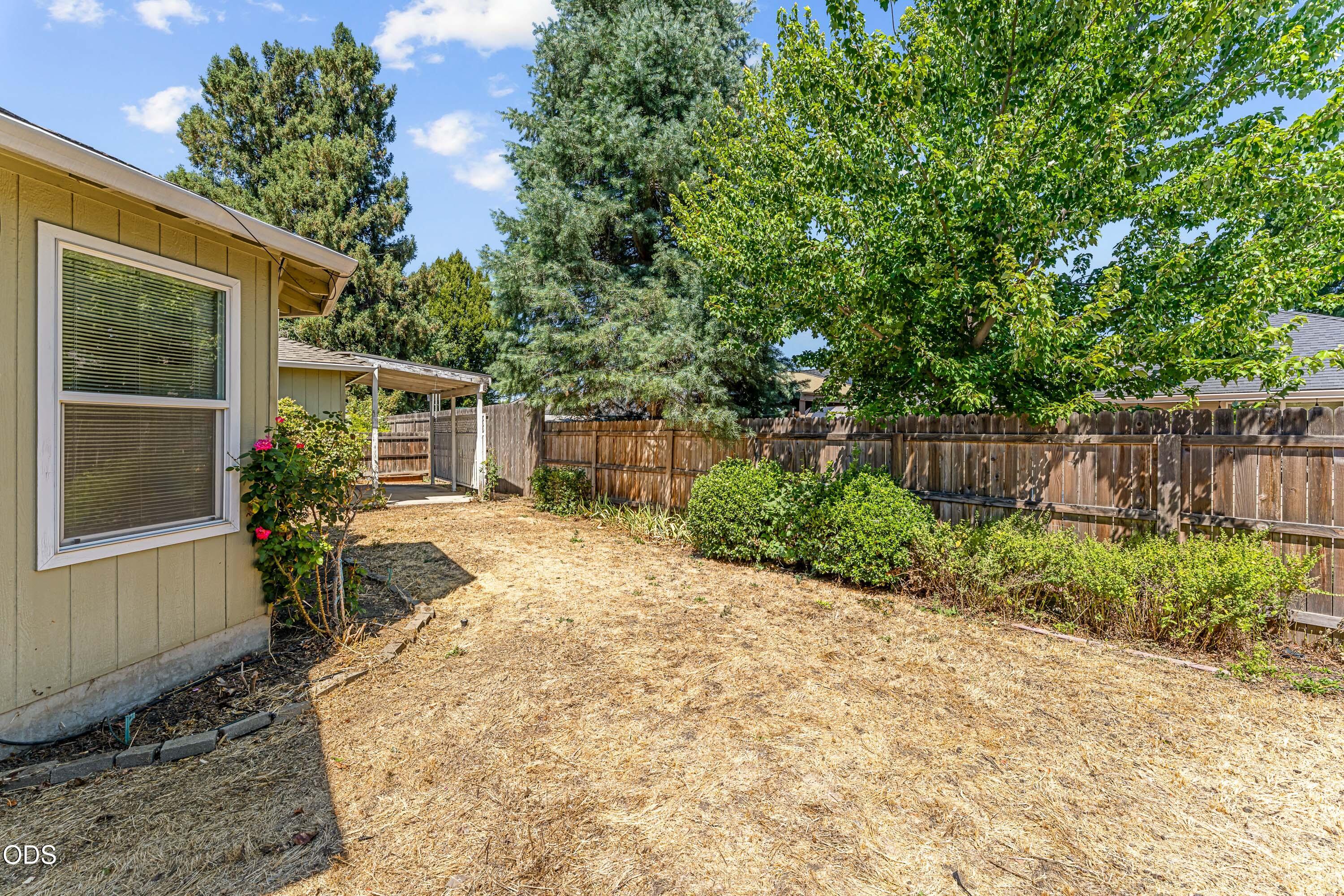 1222 Greentree Way Central Point, OR 97502 - Photo 26 of 27 Gallery Image 26
