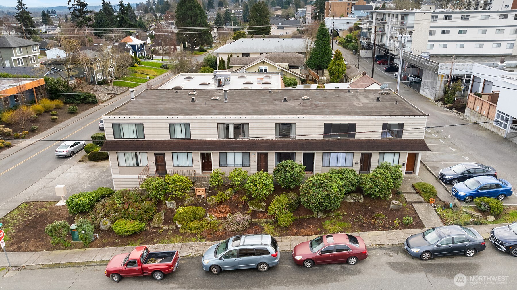 1612 33rd Street, Unit 104 Everett, WA 98201 - Photo 21 of 24 a car parked in front of a building