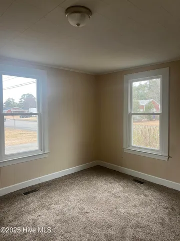 $1,000 | 1319 East 14th Street, Greenville, NC 27858