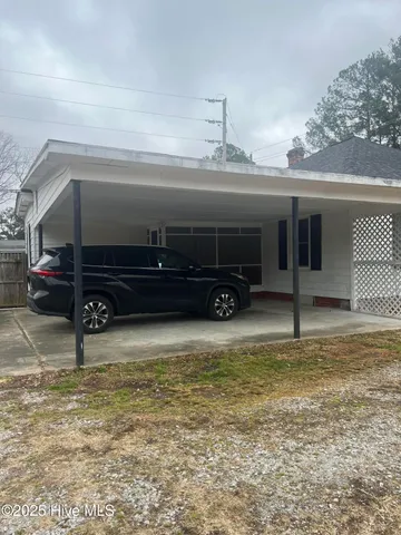 $1,000 | 1319 East 14th Street, Greenville, NC 27858