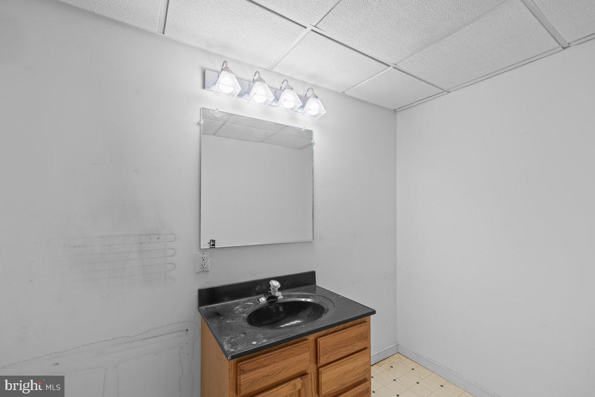 827 Chestnut Street Lebanon, PA 17042 - Photo 12 of 30 Unit 1 - Commercial