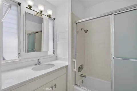 $1,095,000 | 1086 Buckingham Lane, Newport Beach, CA 92660