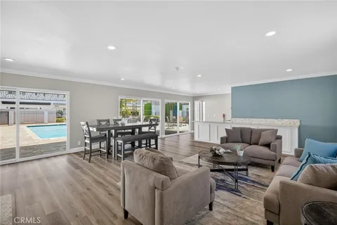 $1,095,000 | 1086 Buckingham Lane, Newport Beach, CA 92660