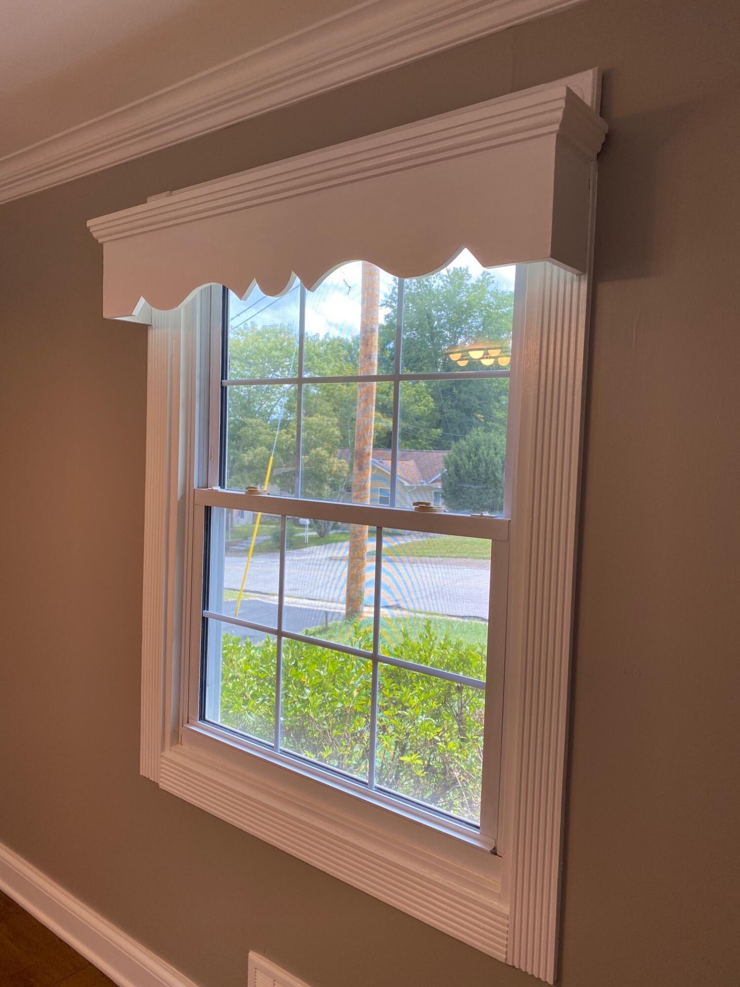 158 Athens Road Oak Ridge, TN 37830 - Photo 18 of 29 158 Master window trim