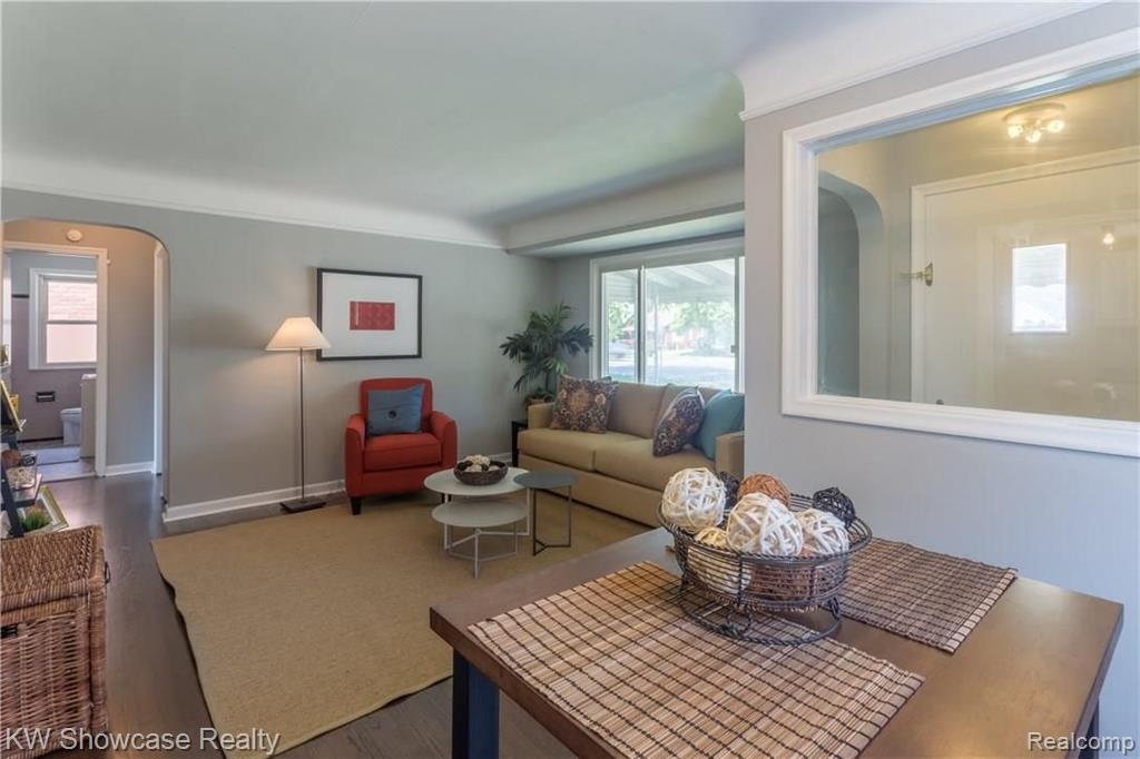 10023 Inkster Road Livonia, MI 48150 - Photo 11 of 28