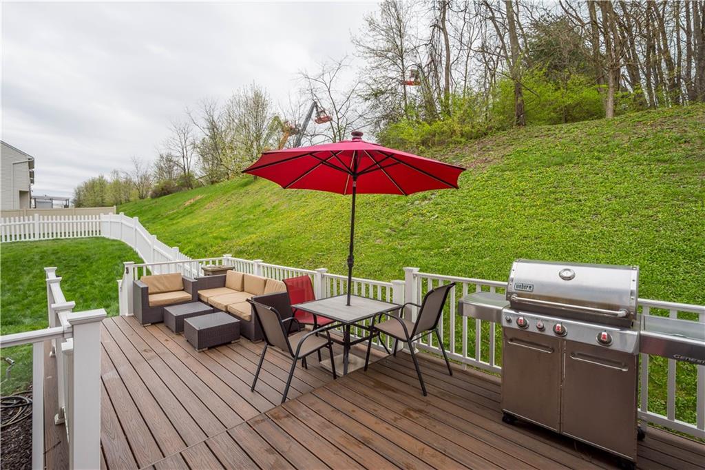 22 Truman Circle McKees Rocks, PA 15136 - Photo 13 of 32