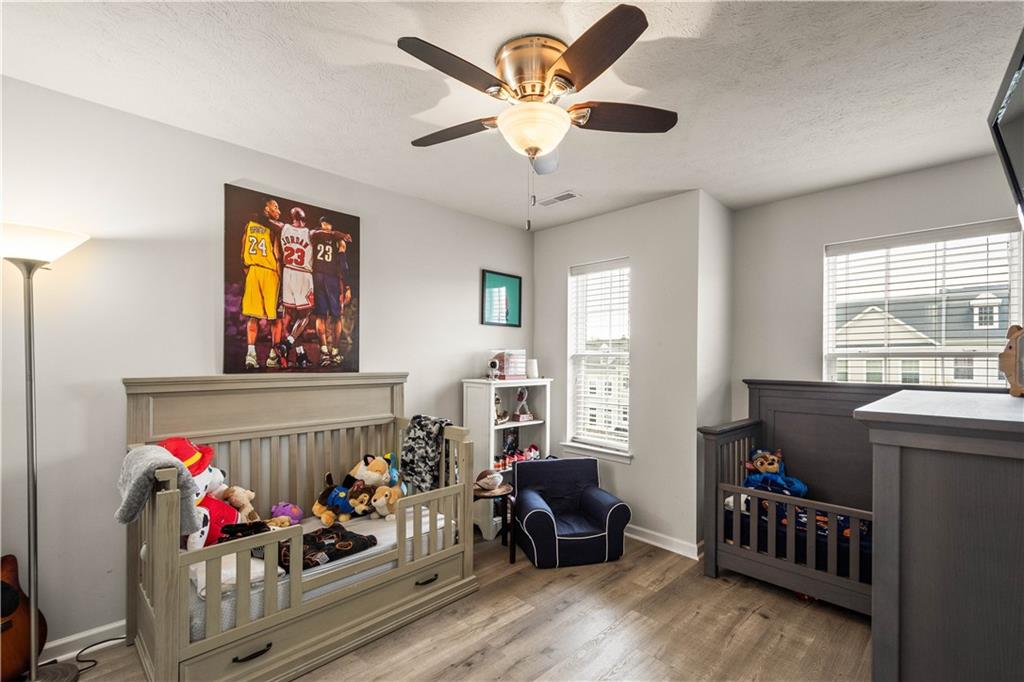 22 Truman Circle McKees Rocks, PA 15136 - Photo 21 of 32