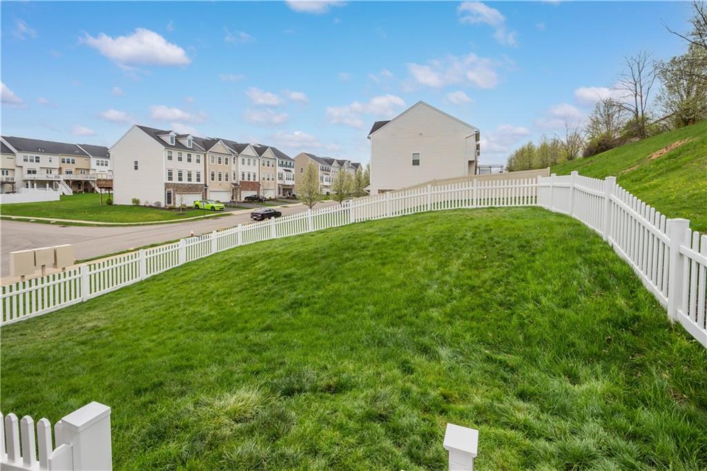 22 Truman Circle McKees Rocks, PA 15136 - Photo 29 of 32