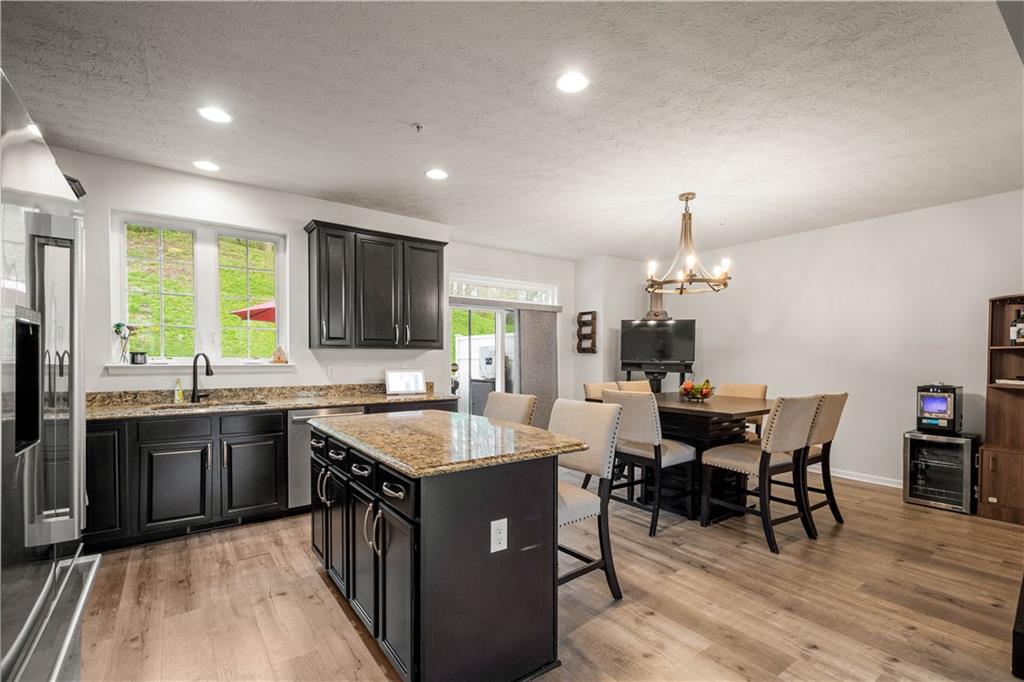 22 Truman Circle McKees Rocks, PA 15136 - Photo 10 of 32