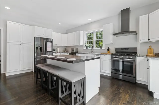 $95,000 | 138 North Road, Hampton Bays, NY 11946