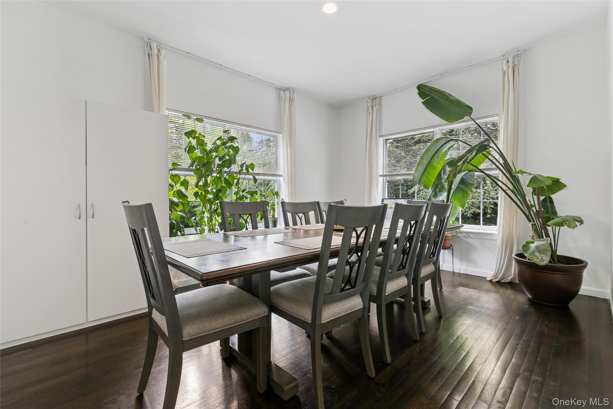 138 North Road Hampton Bays, NY 11946 - Photo 16 of 30