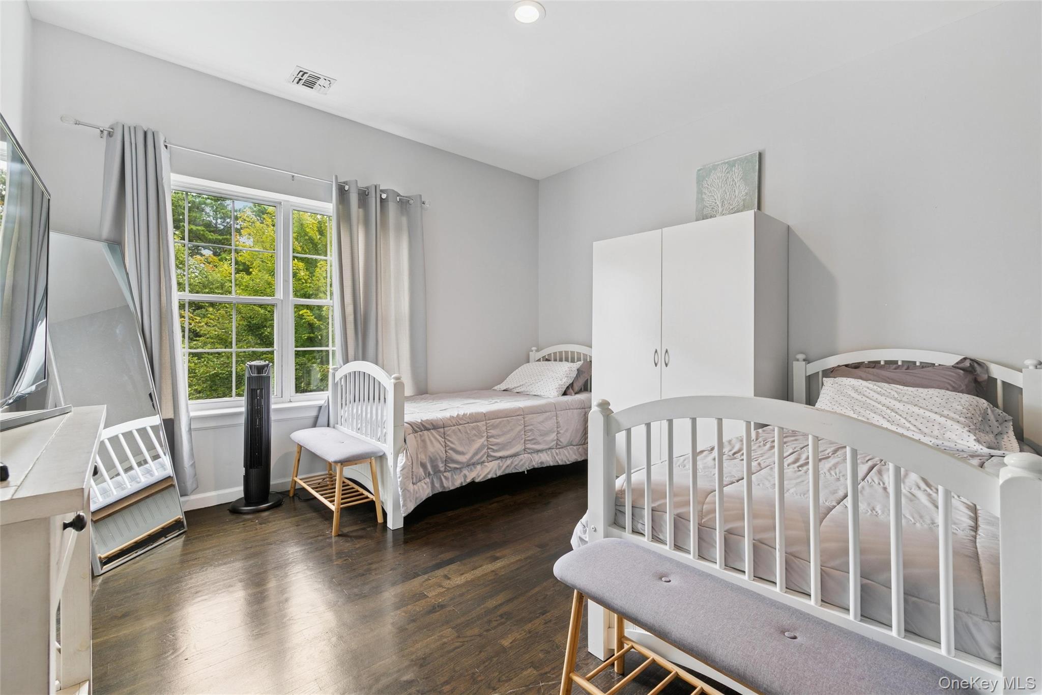 138 North Road Hampton Bays, NY 11946 - Photo 21 of 30