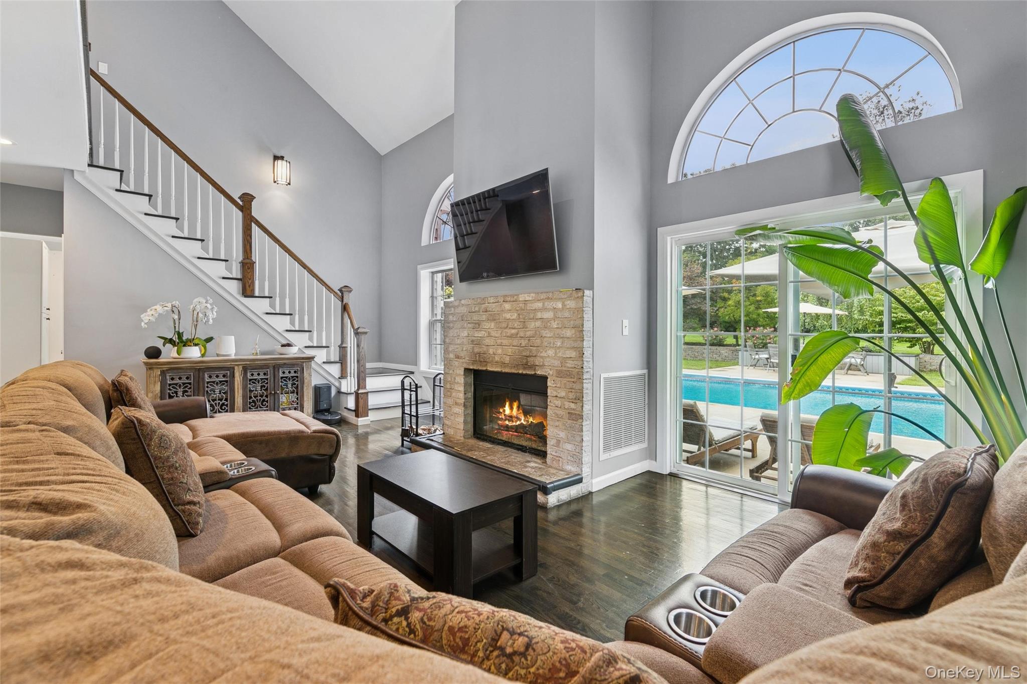 138 North Road Hampton Bays, NY 11946 - Photo 9 of 30