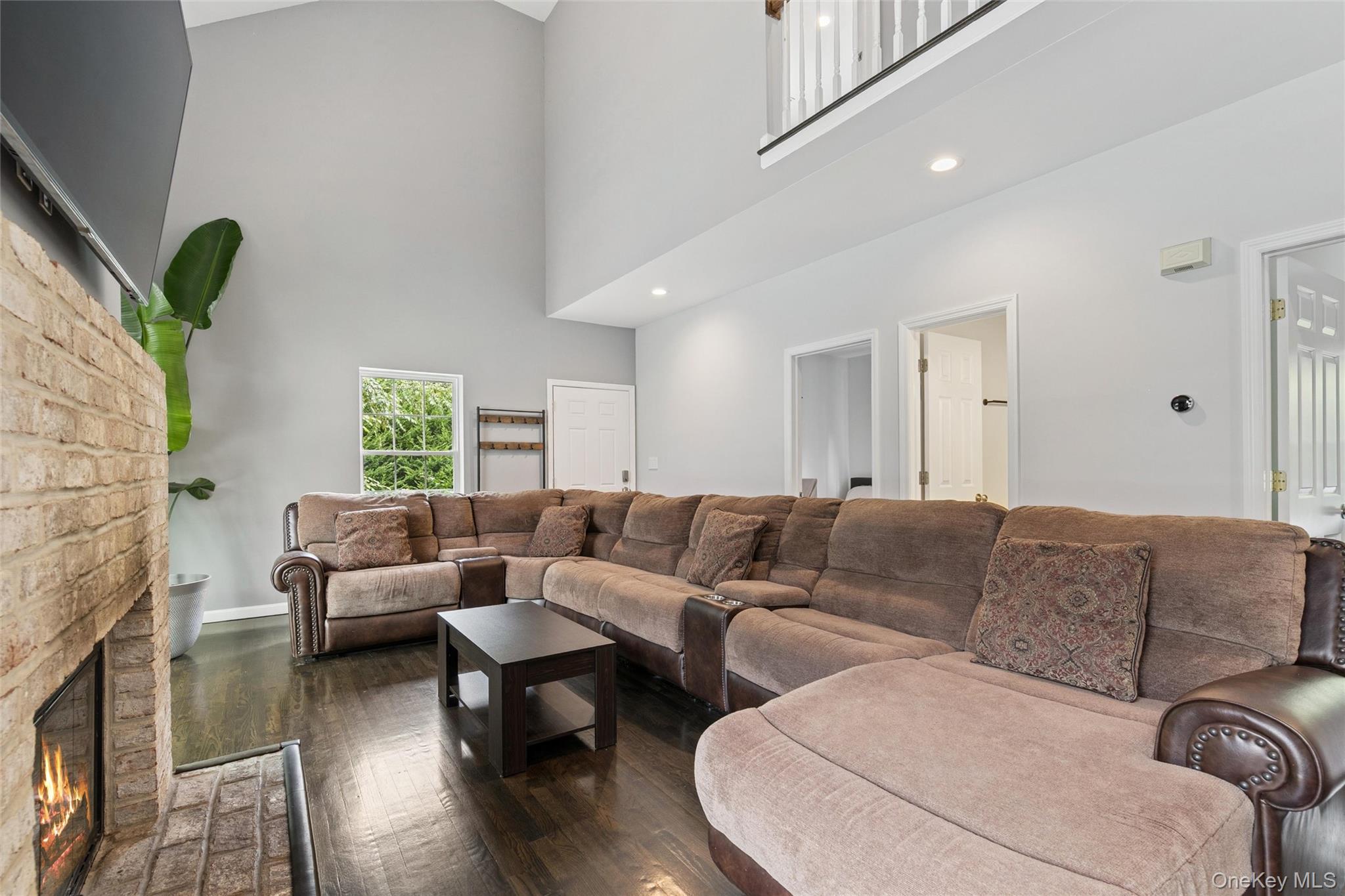 138 North Road Hampton Bays, NY 11946 - Photo 10 of 30