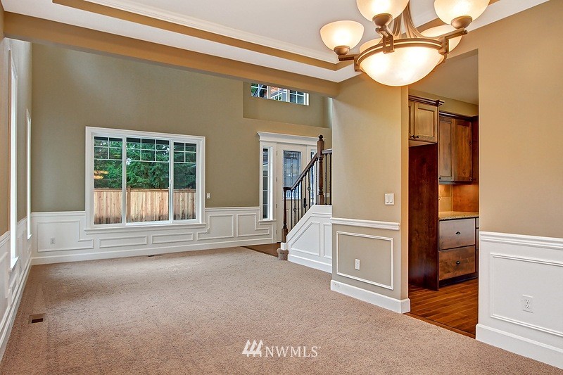 8646 Northeast 177th Place Bothell, WA 98011 - Photo 3 of 10 Gallery Image 3