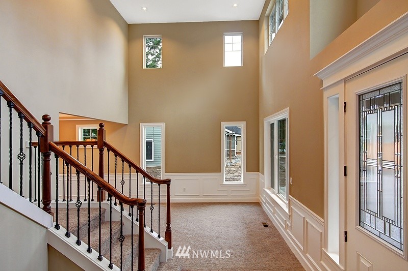 8646 Northeast 177th Place Bothell, WA 98011 - Photo 4 of 10 Gallery Image 4