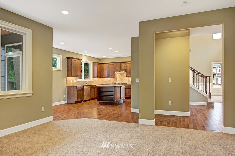 8646 Northeast 177th Place Bothell, WA 98011 - Photo 5 of 10 Gallery Image 5