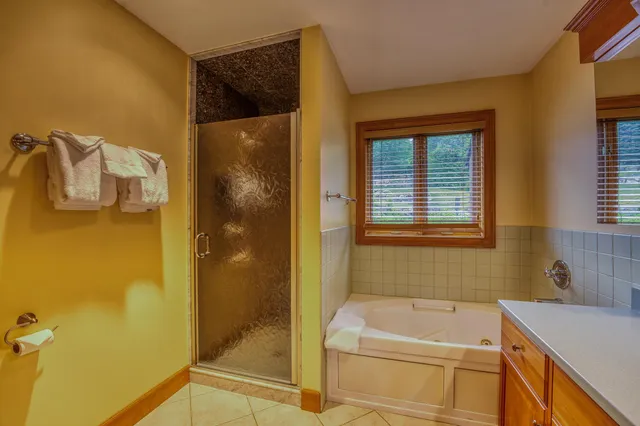 $1,390,000 | 305 Crawford Ridge Road, Unit 14, Carroll, NH 03595