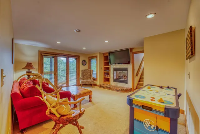 $1,390,000 | 305 Crawford Ridge Road, Unit 14, Carroll, NH 03595