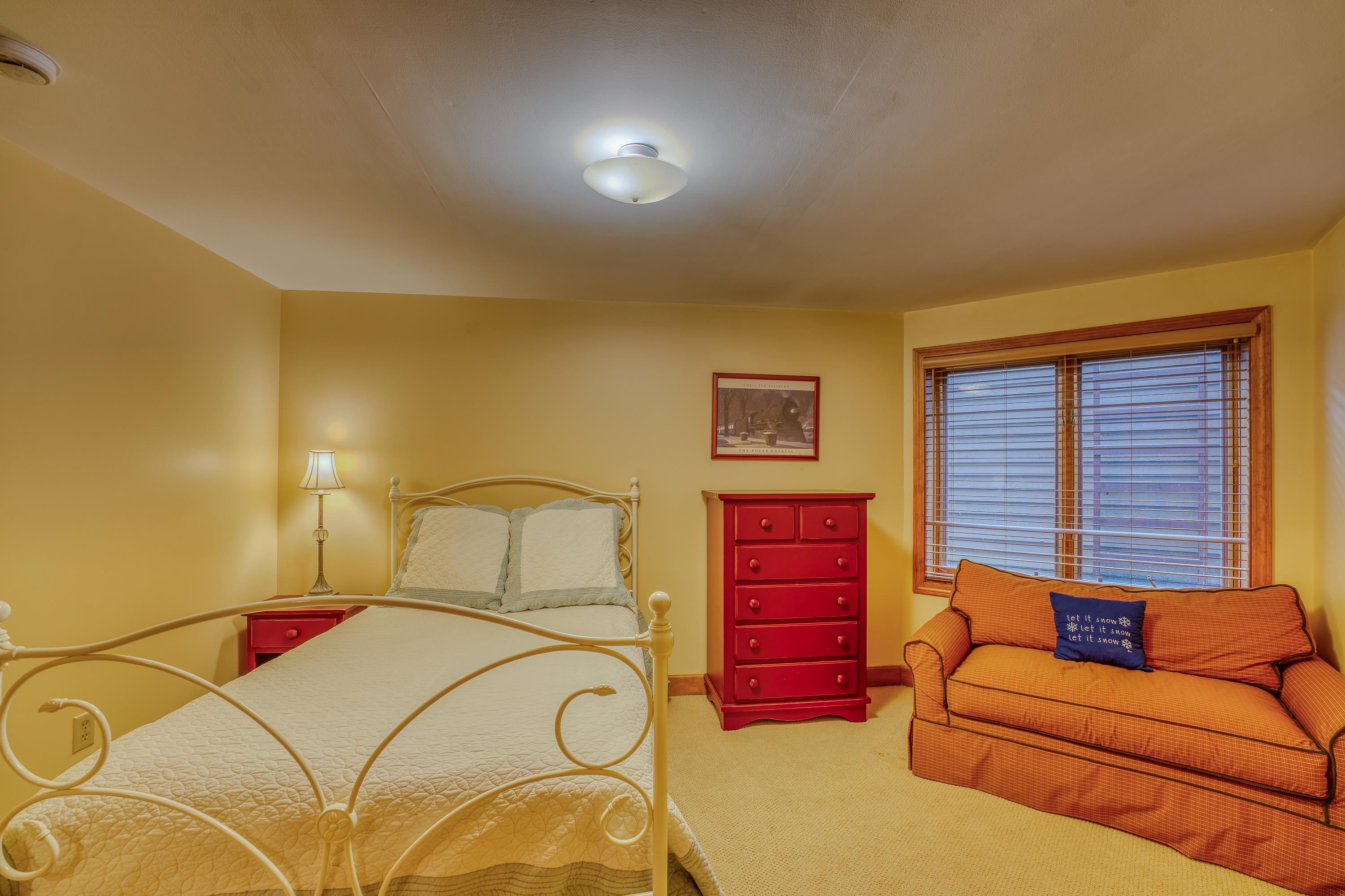 305 Crawford Ridge Road, Unit 14 Carroll, NH 03595 - Photo 32 of 50