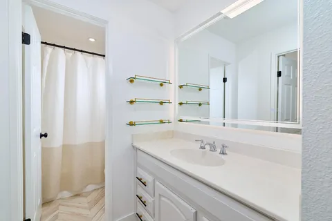 $425,000 | 8015 Caminito De Pizza, Unit E, San Diego, CA 92108