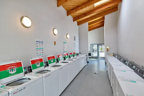 $425,000 | 8015 Caminito De Pizza, Unit E, San Diego, CA 92108