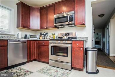 902 Uniontown Road Westminster, MD 21158 - Photo 7 of 30 Kitchen