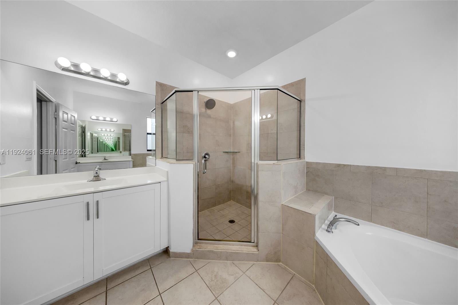 268 Northeast 210th Way Miami, FL 33179 - Photo 34 of 98