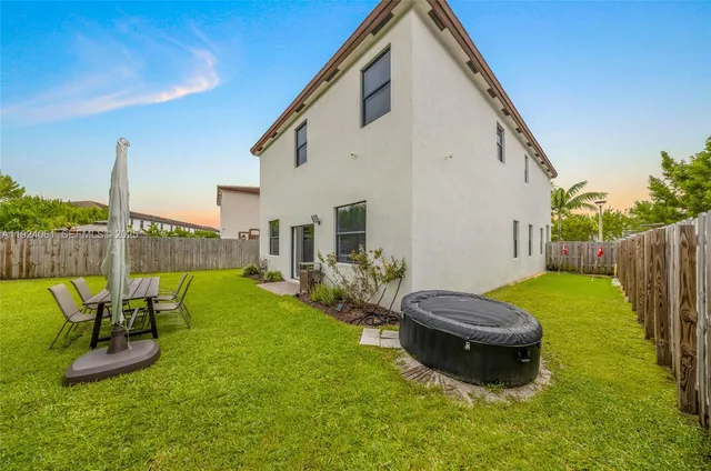 $949,000 | 268 Northeast 210th Way, Miami, FL 33179