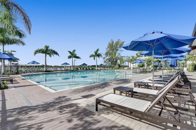 $949,000 | 268 Northeast 210th Way, Miami, FL 33179