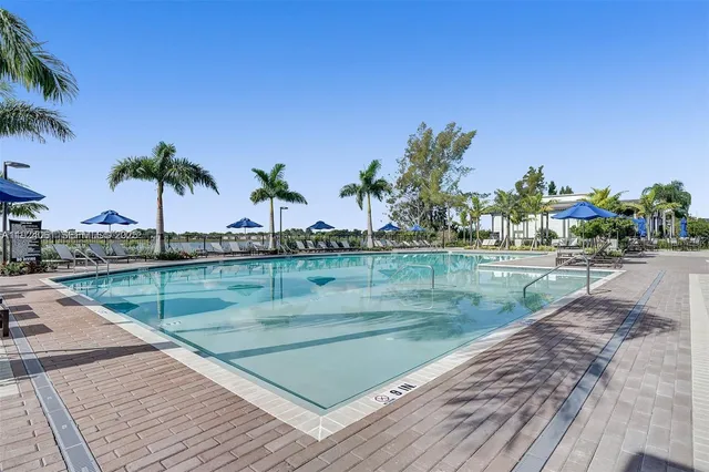 $949,000 | 268 Northeast 210th Way, Miami, FL 33179