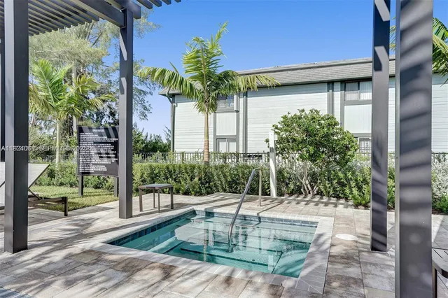 $949,000 | 268 Northeast 210th Way, Miami, FL 33179