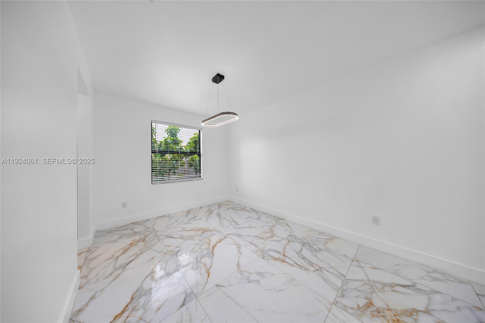 268 Northeast 210th Way Miami, FL 33179 - Photo 10 of 98