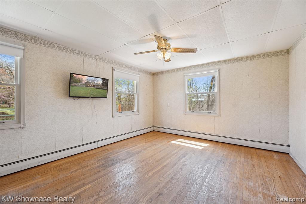 2050 Rowe Road Milford, MI 48380 - Photo 36 of 76