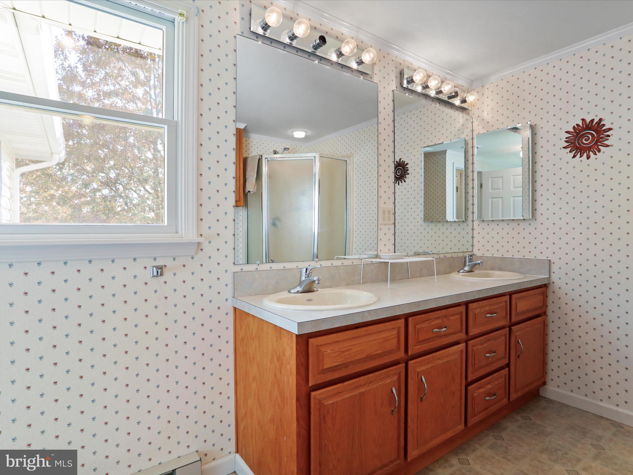 350 Ridge View Drive Berkeley Springs, WV 25411 - Photo 19 of 37 Gallery Image 19