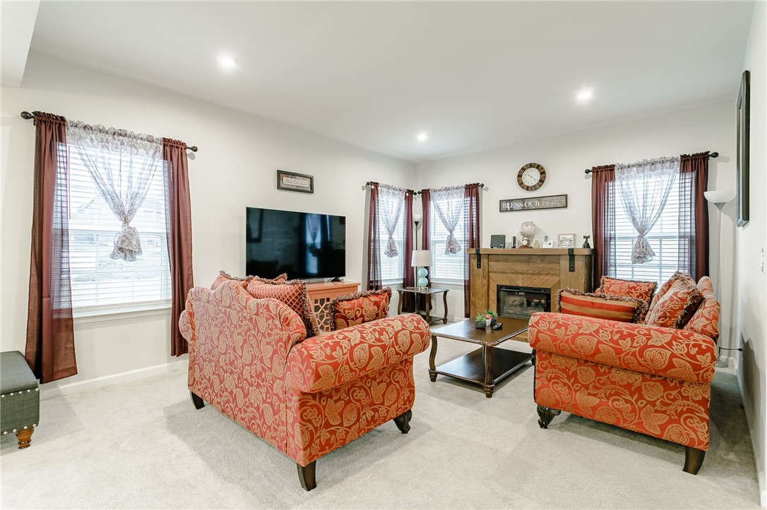 135 Planters Row Henrietta, NY 14586 - Photo 11 of 22