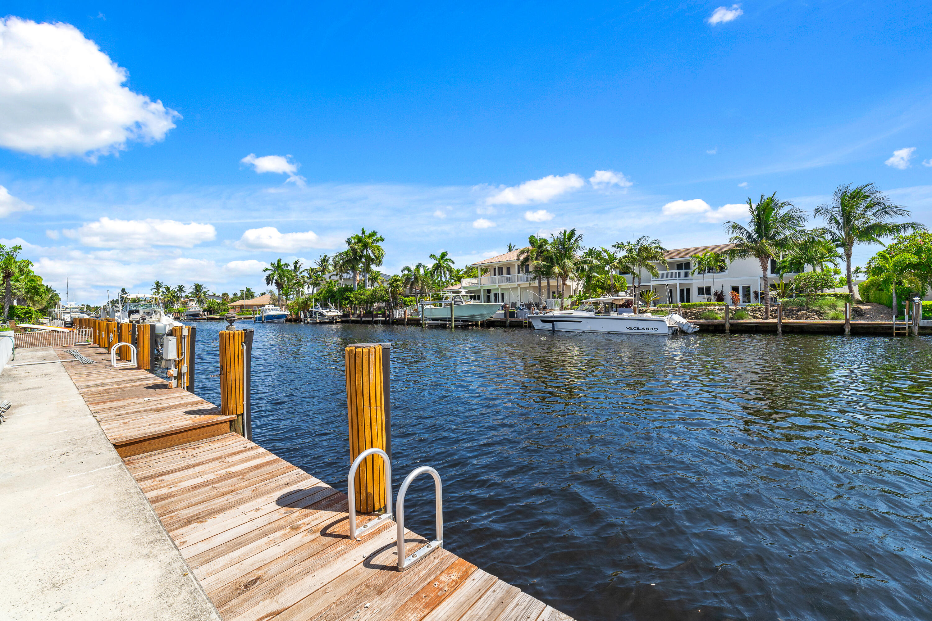 2320 Northeast 48th Court Lighthouse Point, FL 33064 - Photo 13 of 23 _DSC5261