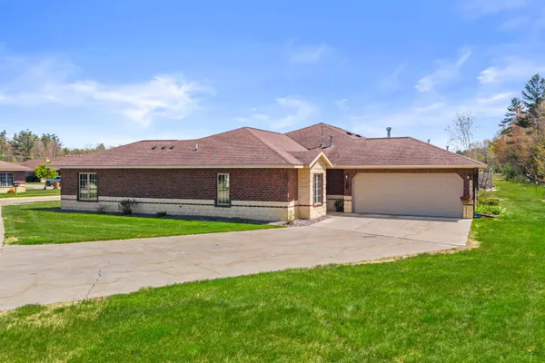 $299,900 | 1901 Bluebell Lane, Stevens Point, WI 54482