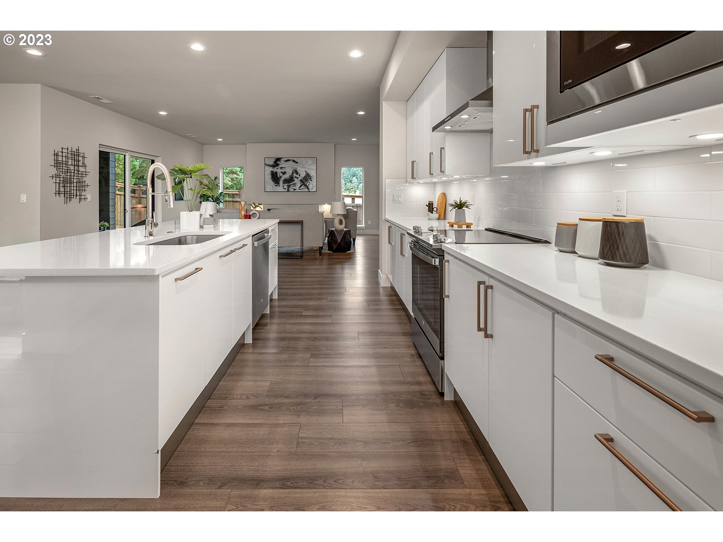 12131 Southeast Majestic Fls Avenue Happy Valley, OR 97086 - Photo 12 of 43