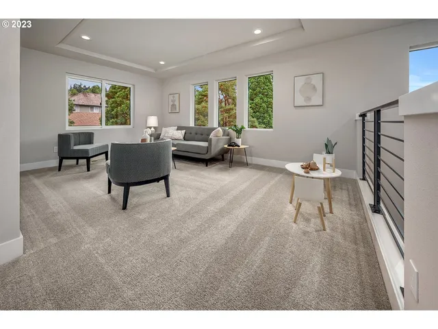 $899,950 | 12131 Southeast Majestic Fls Avenue, Happy Valley, OR 97086