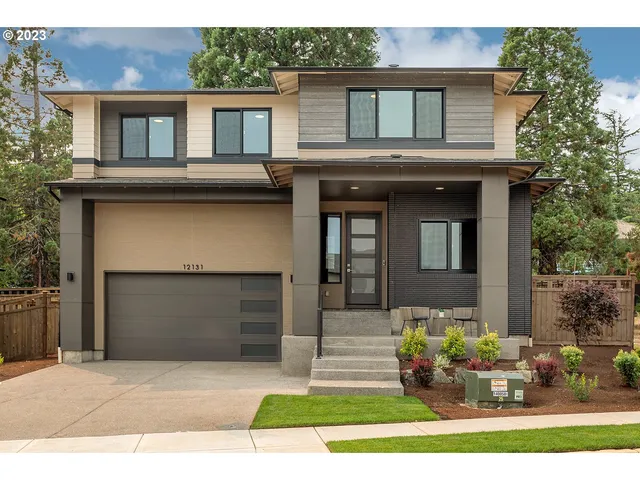 $899,950 | 12131 Southeast Majestic Fls Avenue, Happy Valley, OR 97086