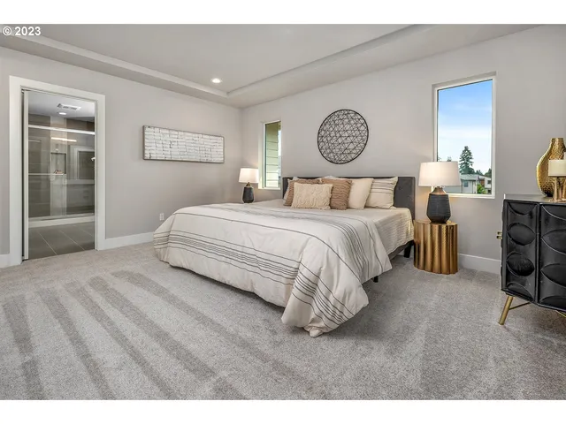 $899,950 | 12131 Southeast Majestic Fls Avenue, Happy Valley, OR 97086