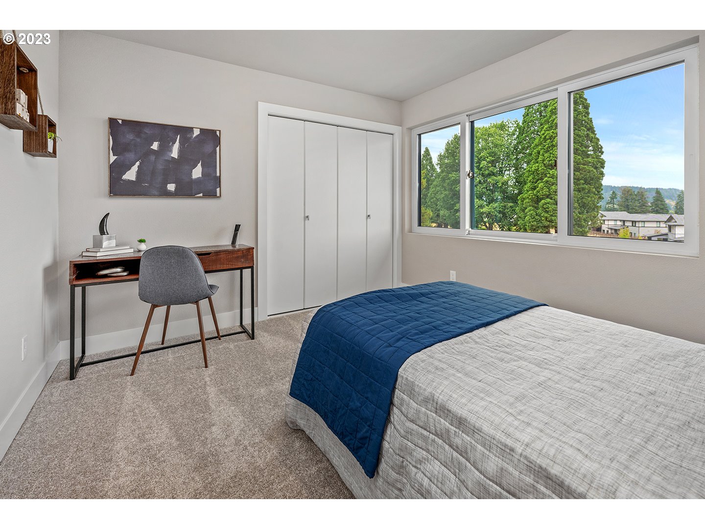 12131 Southeast Majestic Fls Avenue Happy Valley, OR 97086 - Photo 33 of 43