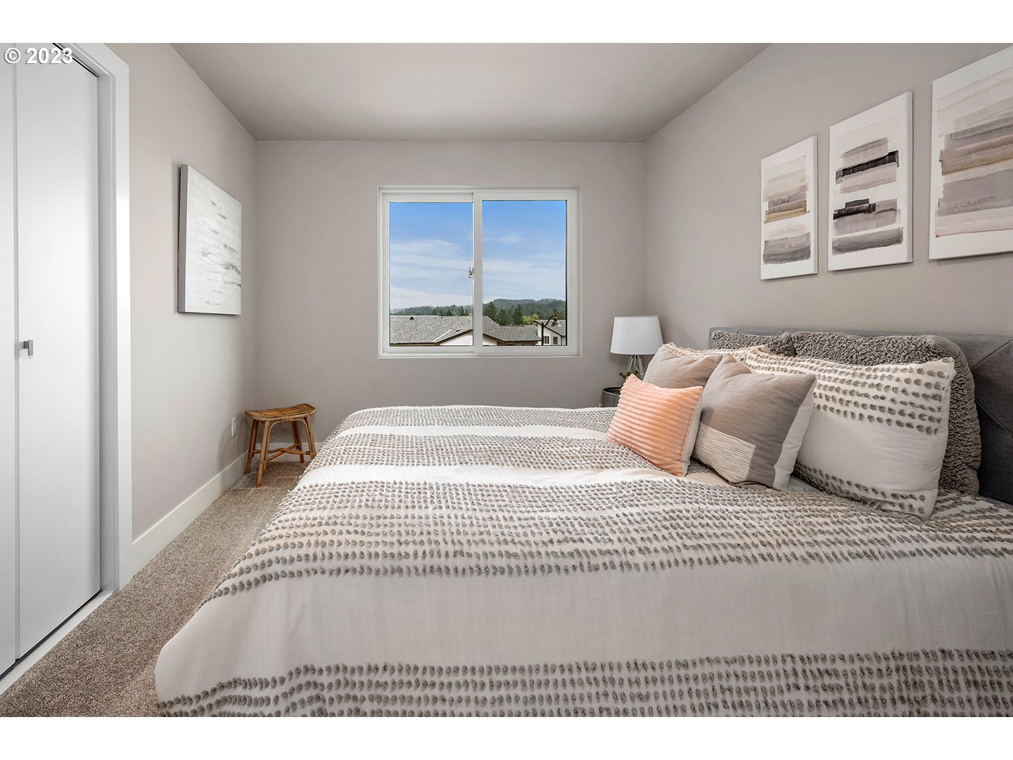 12131 Southeast Majestic Fls Avenue Happy Valley, OR 97086 - Photo 34 of 43