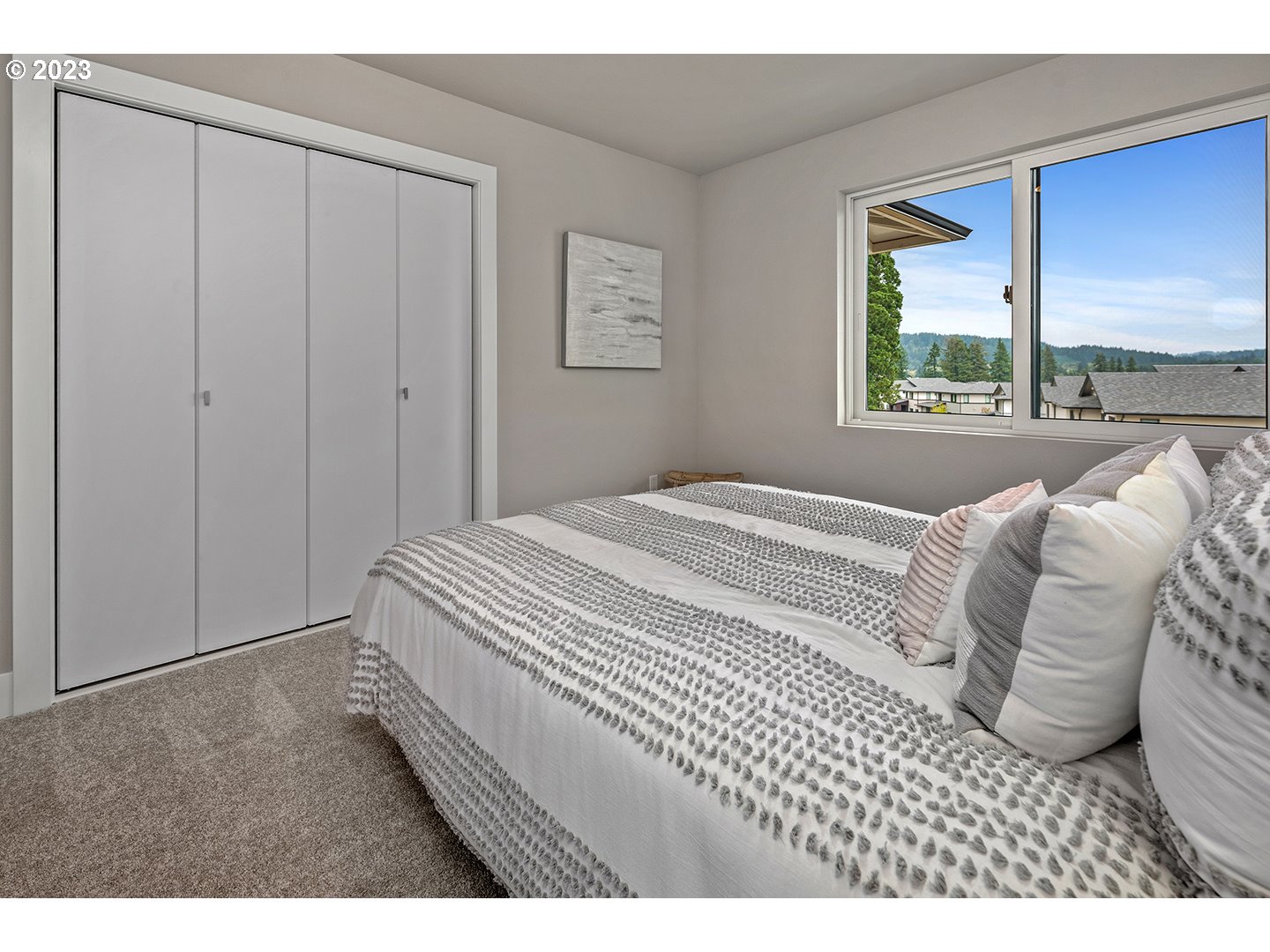 12131 Southeast Majestic Fls Avenue Happy Valley, OR 97086 - Photo 35 of 43