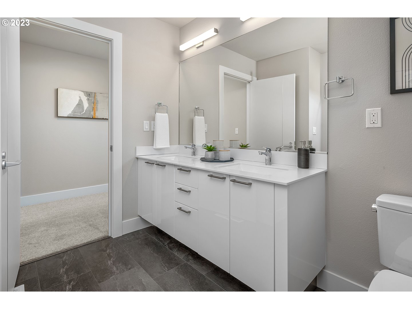 12131 Southeast Majestic Fls Avenue Happy Valley, OR 97086 - Photo 37 of 43