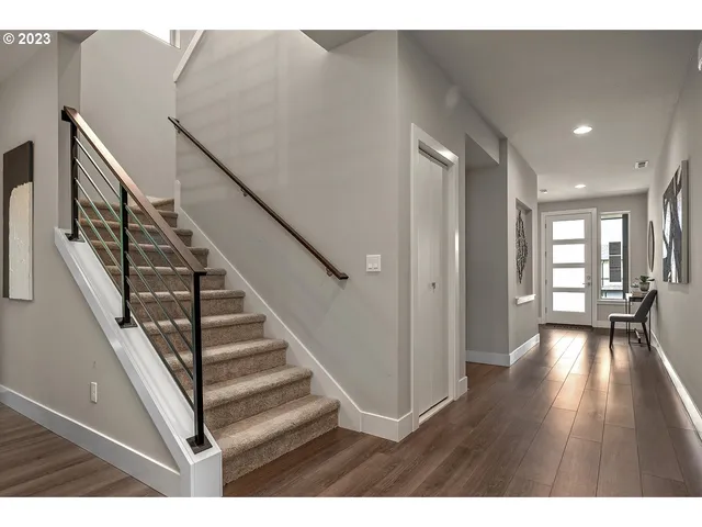 $899,950 | 12131 Southeast Majestic Fls Avenue, Happy Valley, OR 97086